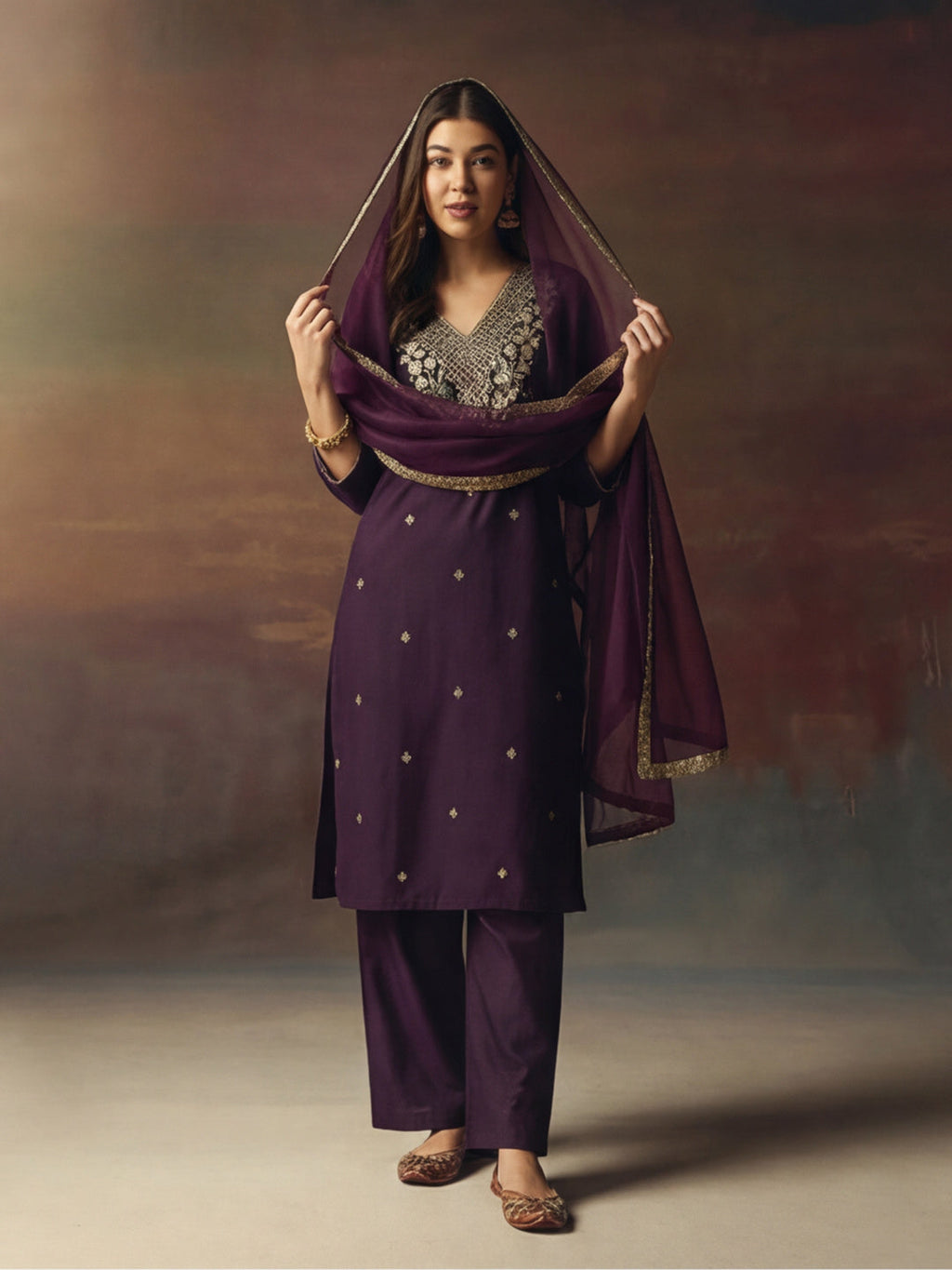 Embroidered Silk Blend Kurta pant & Organza Dupatta Set For Women