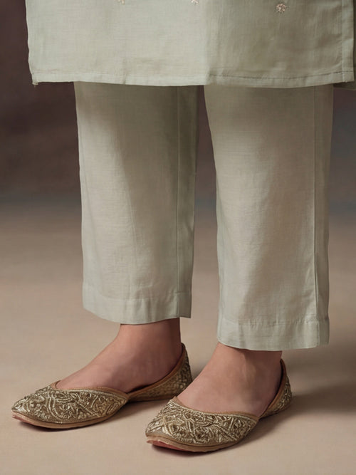 Embroidered Silk Blend Kurta pant & Organza Dupatta Set For Women